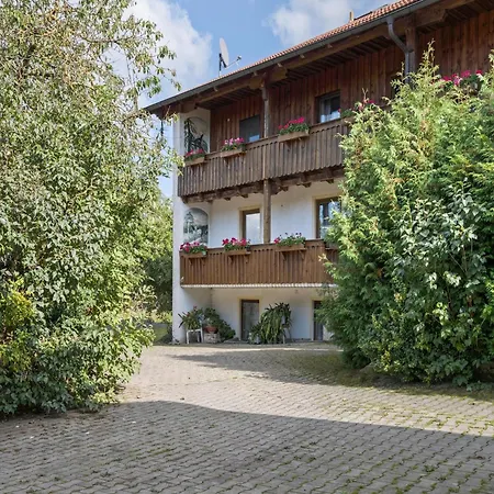 Farmhouse In Neukirchen Near Heiligen Blut Neukirchen beim Heiligen Blut Extérieur photo