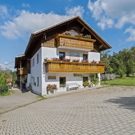 Farmhouse apartment in Neukirchen near Heiligen Blut Neukirchen beim Heiligen Blut Buitenkant foto