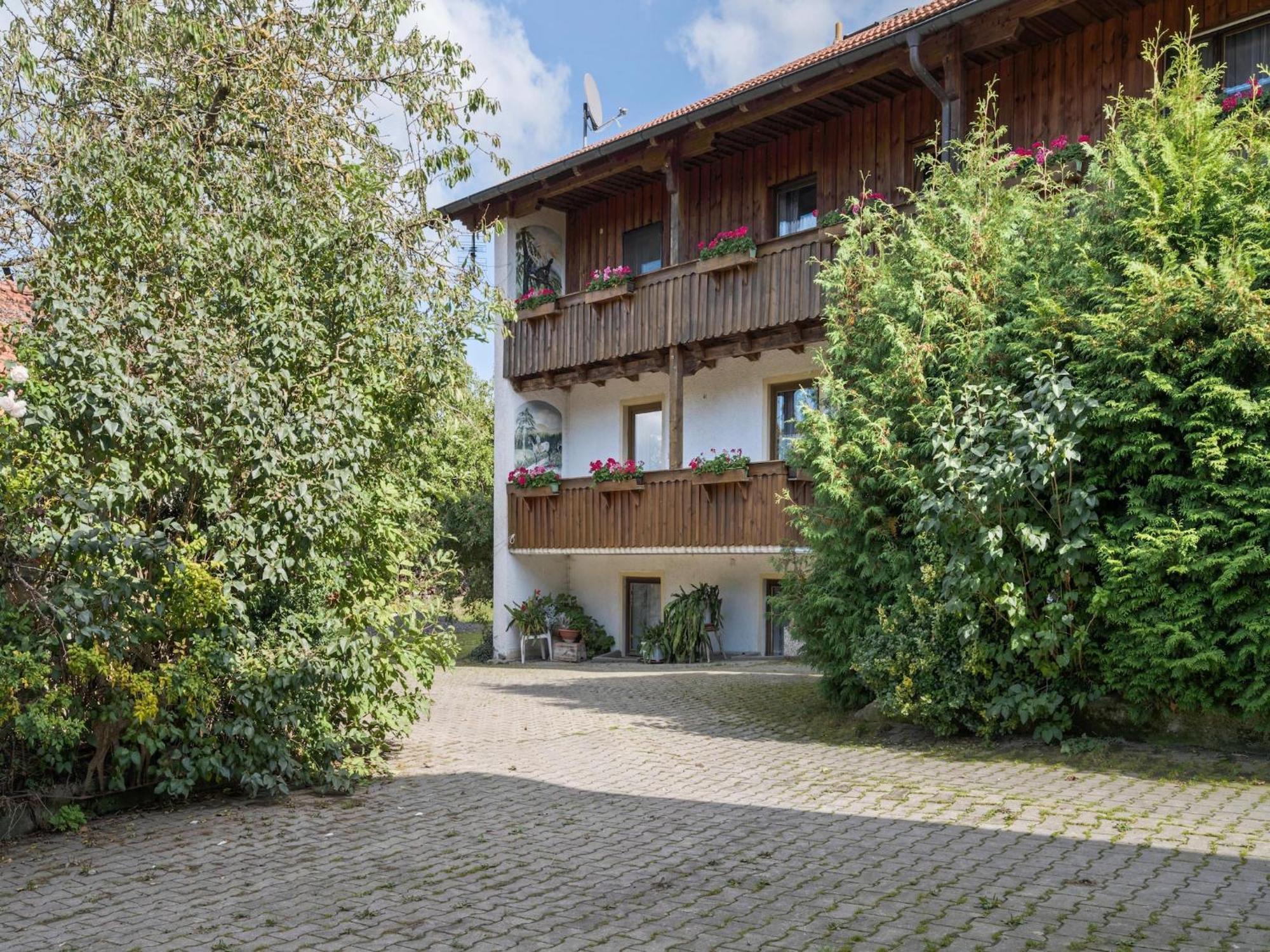 In Neukirchen Near Heiligen Blut *